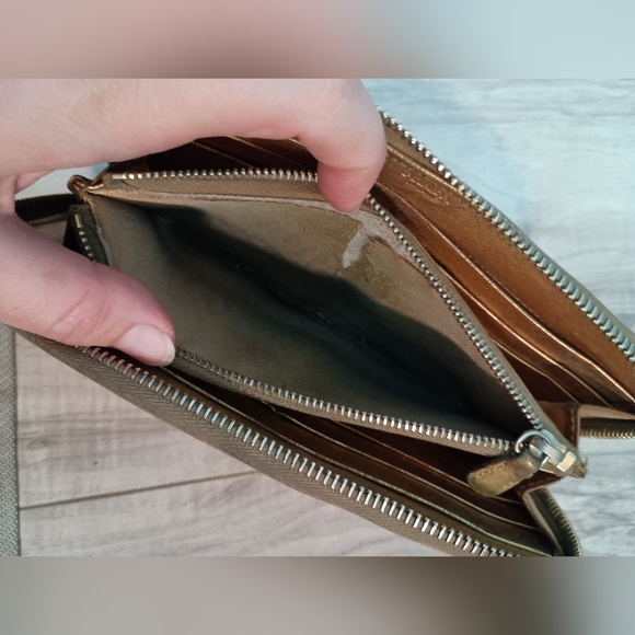 Prada Saffiano Zip Around Wallet Metallic Gold - MyDesignerly - Picture 10 of 13